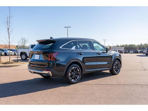 2024 Kia Sorento S