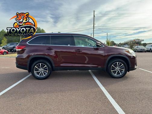2019 Toyota Highlander Hybrid XLE