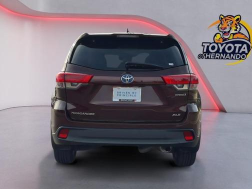 2019 Toyota Highlander Hybrid XLE