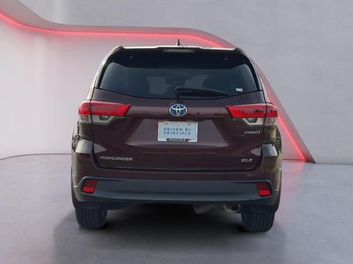 2019 Toyota Highlander Hybrid XLE
