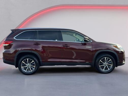 2019 Toyota Highlander Hybrid XLE