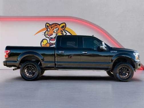 SHADOW BLACK 2018 Ford F-150 XLT