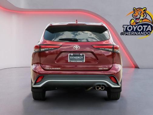Ruby Flare Pearl 2021 Toyota Highlander XSE