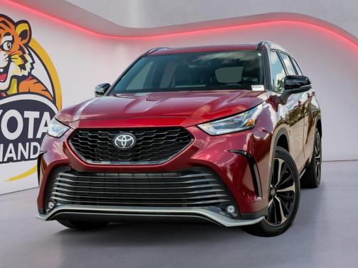 Ruby Flare Pearl 2021 Toyota Highlander XSE