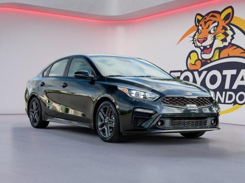 Aurora Black 2021 Kia Forte GT-Line