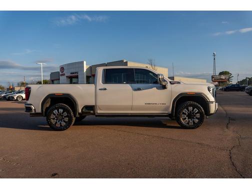 2024 GMC Sierra 2500 Denali