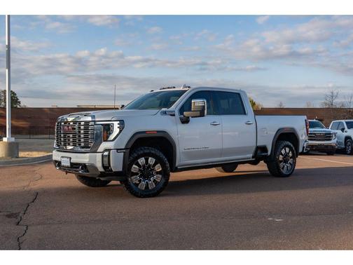 2024 GMC Sierra 2500 Denali