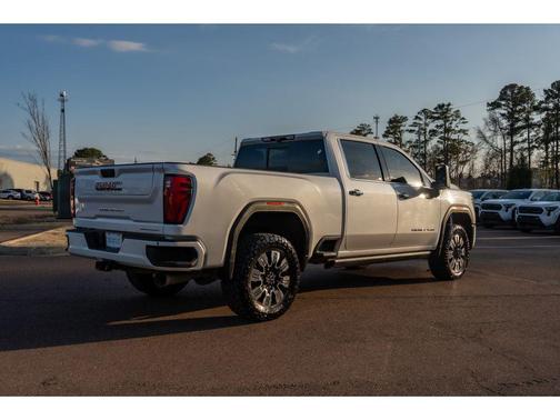 2024 GMC Sierra 2500 Denali
