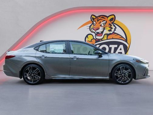 Heavy Metal w/Midnight Black Metallic Roof 2026 Toyota Camry XSE