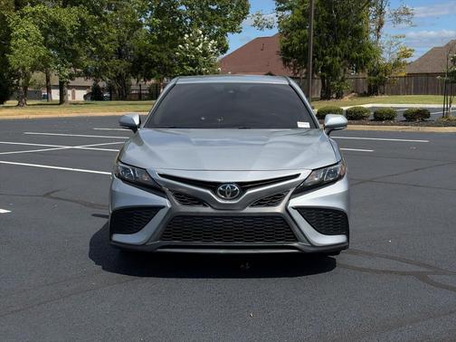 Celestial Silver Metallic 2022 Toyota Camry SE
