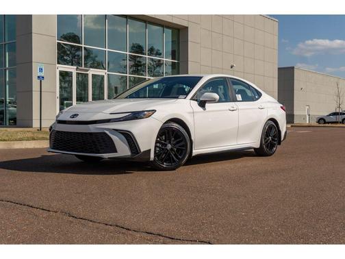 Ice Cap 2026 Toyota Camry SE