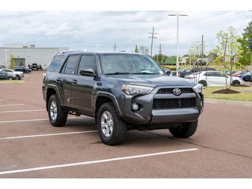 Magnetic Gray Metallic 2018 Toyota 4Runner SR5