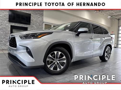 2024 Toyota Highlander XLE