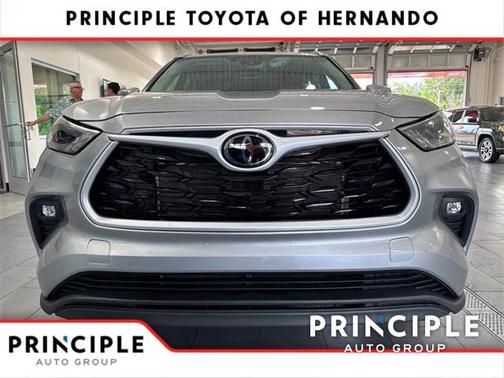 2024 Toyota Highlander XLE