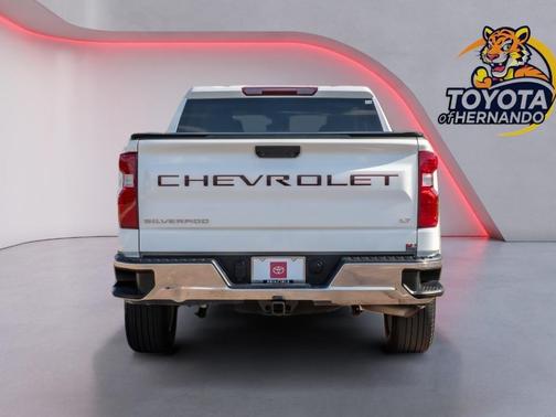 Summit White 2023 Chevrolet Silverado 1500 LT