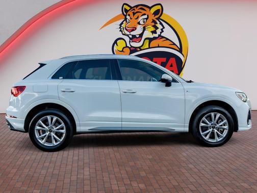 Chronos Gray Metallic 2025 Audi Q3 Premium 45 TFSI S line quattro Tiptronic