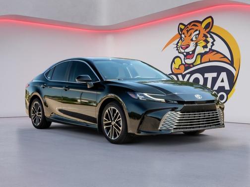 Midnight Black Metallic 2026 Toyota Camry XLE