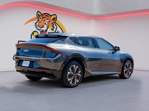 2024 Kia EV6 Wind