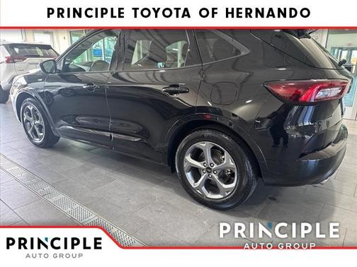 AGATE BLACK METALLIC 2024 Ford Escape ST-Line