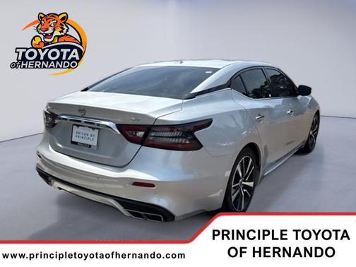 2023 Nissan Maxima SV Xtronic CVT