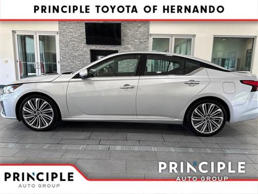 2023 Nissan Altima 2.5 SL