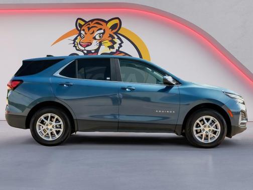 Lakeshore Blue Metallic 2024 Chevrolet Equinox 1LT