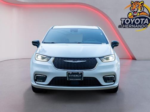Bright White Clearcoat 2025 Chrysler Pacifica L