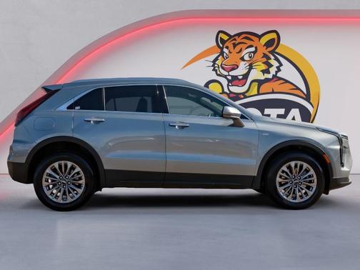 Argent Silver Metallic 2025 Cadillac XT4 Premium Luxury