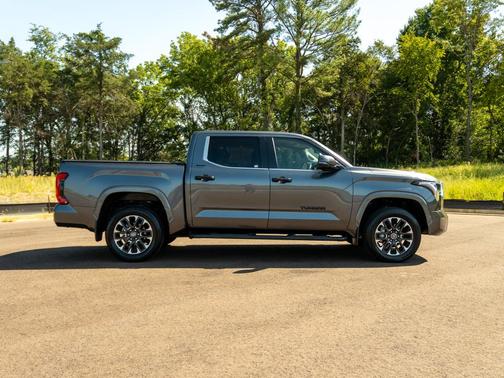 Magnetic Gray Metallic 2024 Toyota Tundra Limited