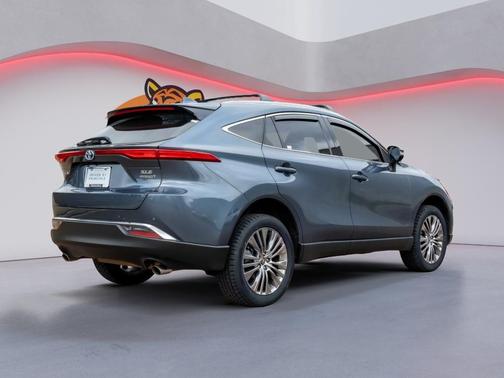 2022 Toyota Venza XLE