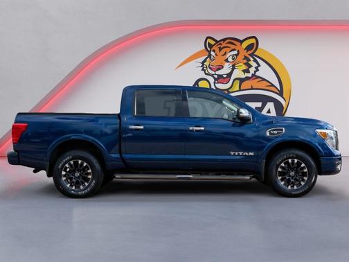 2017 Nissan Titan Platinum Reserve