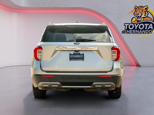 Iconic Silver Metallic 2020 Ford Explorer XLT