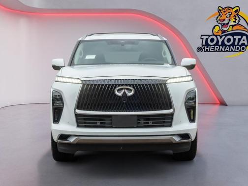 Radiant White 2026 INFINITI QX80 Luxe