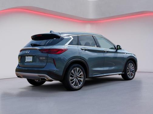 2024 INFINITI QX50 LUXE AWD