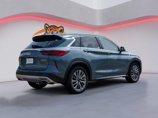 2024 INFINITI QX50 LUXE AWD