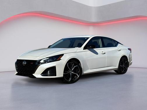 2024 Nissan Altima SR FWD