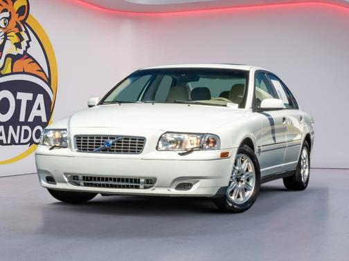 Ice White 2005 Volvo S80 2.5T