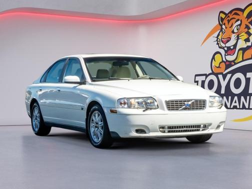 Ice White 2005 Volvo S80 2.5T