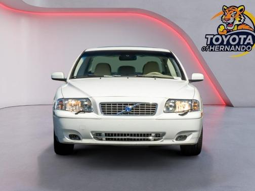 Ice White 2005 Volvo S80 2.5T