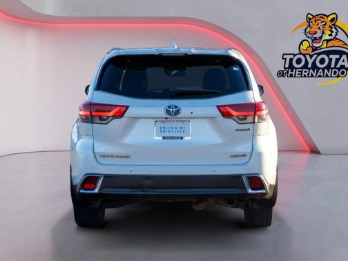 2018 Toyota Highlander Hybrid Platinum