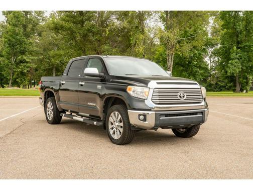 Midnight Black Metallic 2017 Toyota Tundra Limited