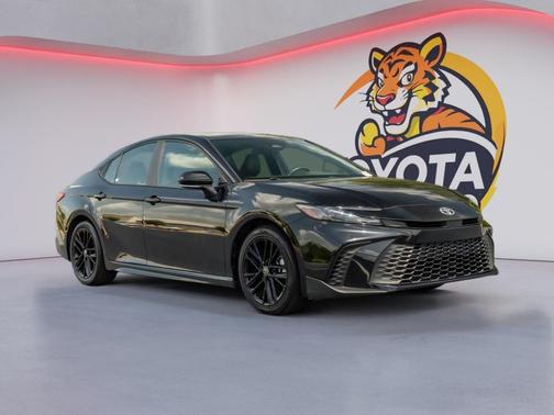 Midnight Black Metallic 2025 Toyota Camry SE