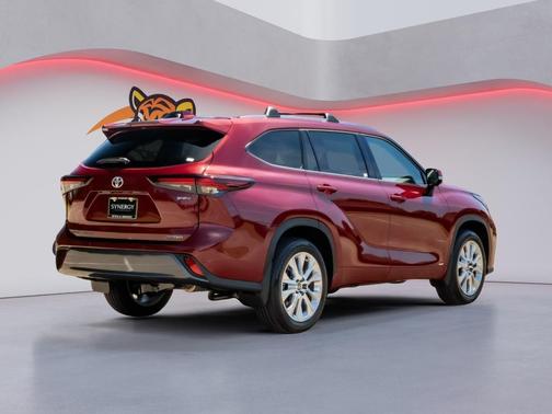 Ruby Flare Pearl 2026 Toyota Highlander Hybrid Limited