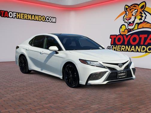 Wind Chill Pearl 2021 Toyota Camry XSE