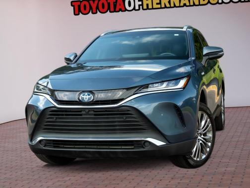 Coastal Gray Metallic 2021 Toyota Venza Limited