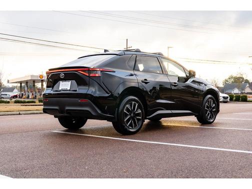 2026 Toyota bZ XLE Plus