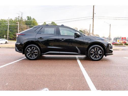2026 Toyota bZ XLE Plus