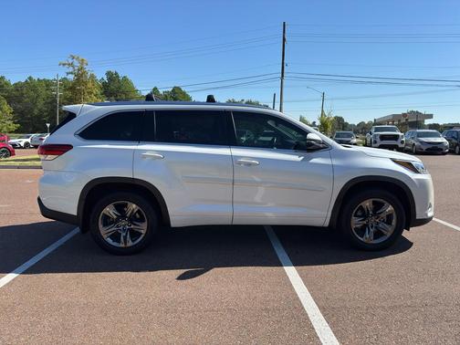 2017 Toyota Highlander Limited Platinum
