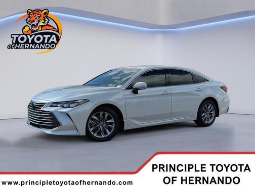 2022 Toyota Avalon XLE