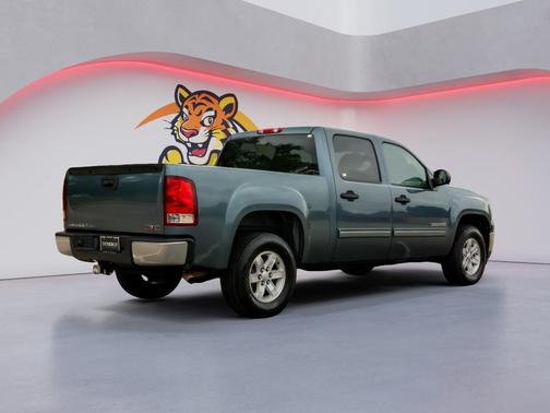Stealth Gray Metallic 2013 GMC Sierra 1500 SLE1